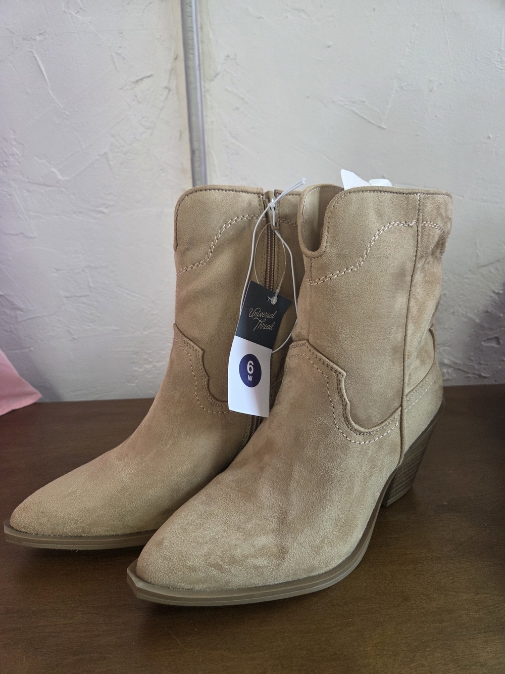 Universal Thread Women's Suede Ankle Booties in Tan NEW